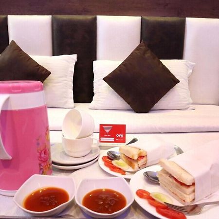 Hotel Ravi Residency Bharatpur Esterno foto