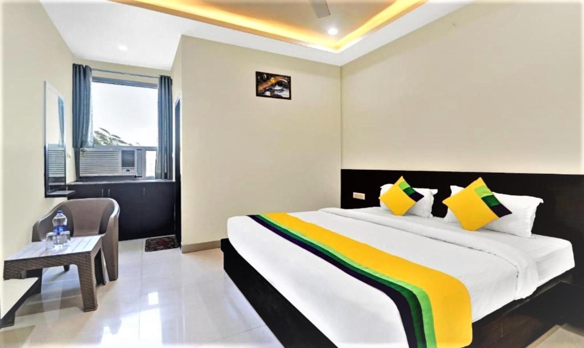 Hotel Ravi Residency Bharatpur Esterno foto