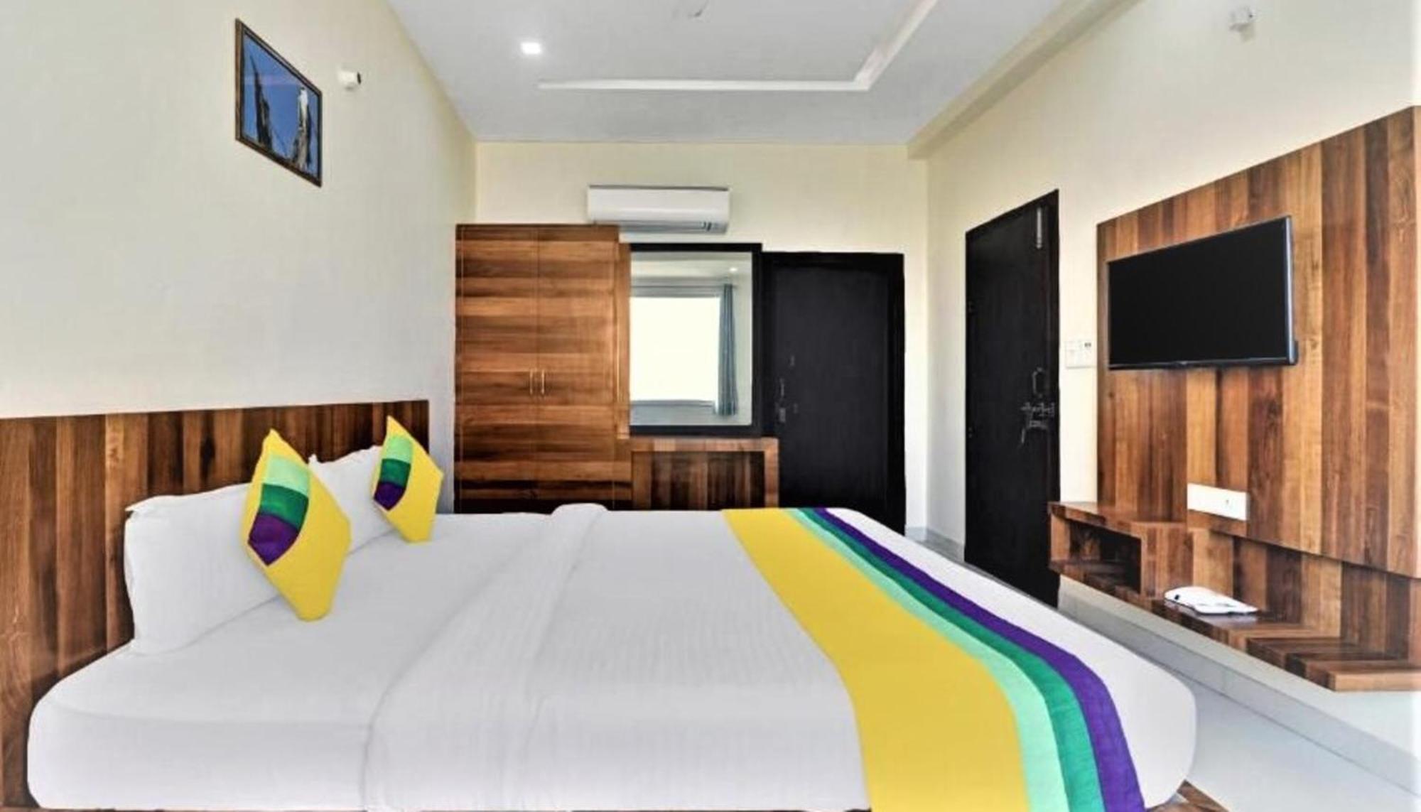 Hotel Ravi Residency Bharatpur Esterno foto